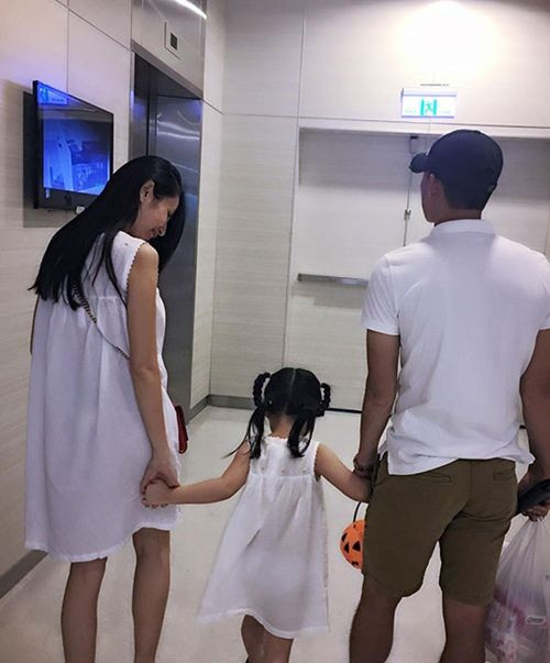 Ngắm các nhóc tì siêu đáng yêu của cầu thủ Việt - Hình 10 Ngam cac nhoc ti sieu dang yeu cua cau thu Viet-Hinh-10