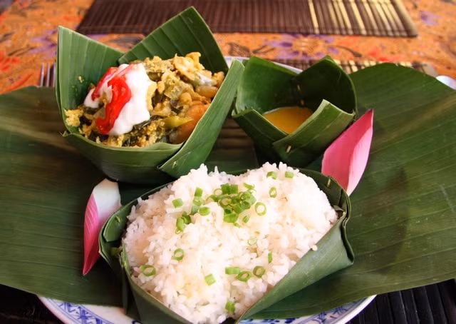 Thưởng ngoạn món cá hấp lá chuối độc đáo của Campuchia - Hình 2 Thuong ngoan mon ca hap la chuoi doc dao cua Campuchia-Hinh-2