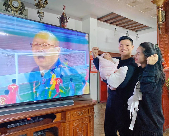 Ngắm các nhóc tì siêu đáng yêu của cầu thủ Việt - Hình 3 Ngam cac nhoc ti sieu dang yeu cua cau thu Viet-Hinh-3
