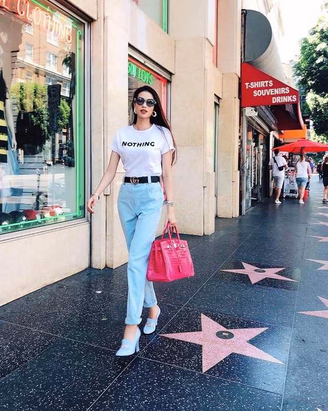 Sang My sinh con, Hoa hau Pham Huong cung thay doi phong cach thoi trang-Hinh-7