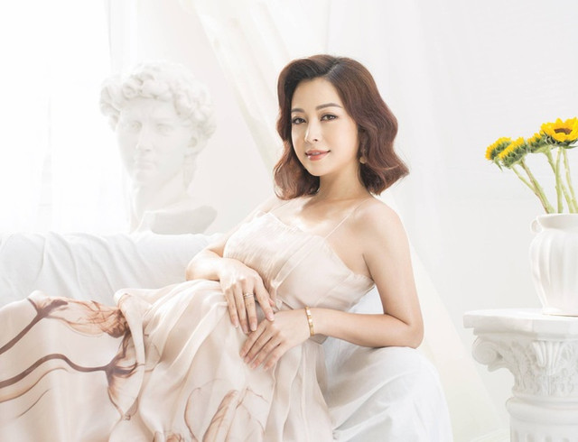 Mang bầu lần 4, Jennifer Phạm vẫn rạng rỡ nhờ bí quyết này Mang bau lan 4, Jennifer Pham van rang ro nho bi quyet nay