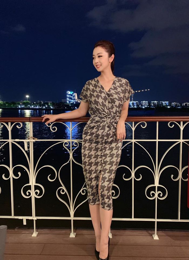 Mang bầu lần 4, Jennifer Phạm vẫn rạng rỡ nhờ bí quyết này - Hình 5 Mang bau lan 4, Jennifer Pham van rang ro nho bi quyet nay-Hinh-5