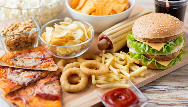 Bé gái 3 tuổi có “đèn đỏ” vì mẹ chăm bồi bổ loại thực phẩm này - Hình 4 Be gai 3 tuoi co “den do” vi me cham boi bo loai thuc pham nay-Hinh-4