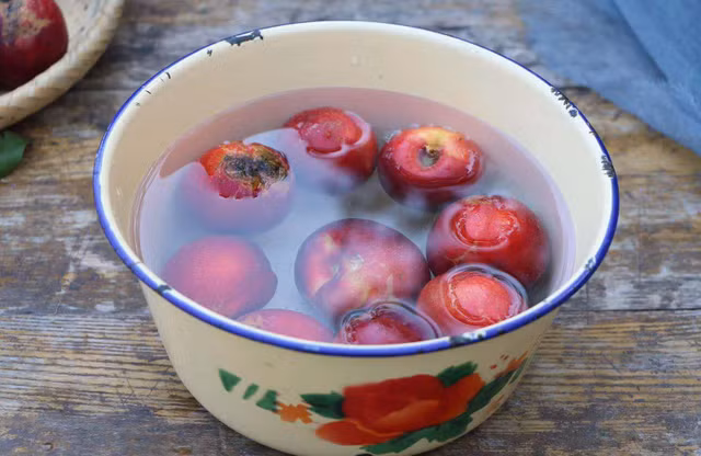 Cach lam nuoc ep dao long vang cuc thom ngon cho ngay he-Hinh-4