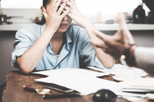 Tái hôn với chồng cũ, người phụ nữ lại bị phản bội lần thứ 2 Tai hon voi chong cu, nguoi phu nu lai bi phan boi lan thu 2
