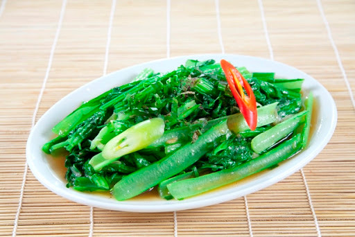 Mẹo thêm chút dầu mè giúp rau xanh mướt - Hình 2 Meo them chut dau me giup rau xanh muot-Hinh-2