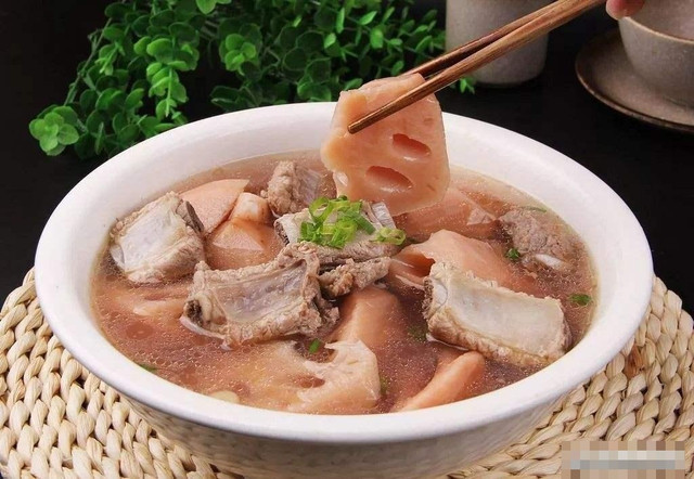 Món ăn giúp bổ máu lại hết nám trên mặt Mon an giup bo mau lai het nam tren mat