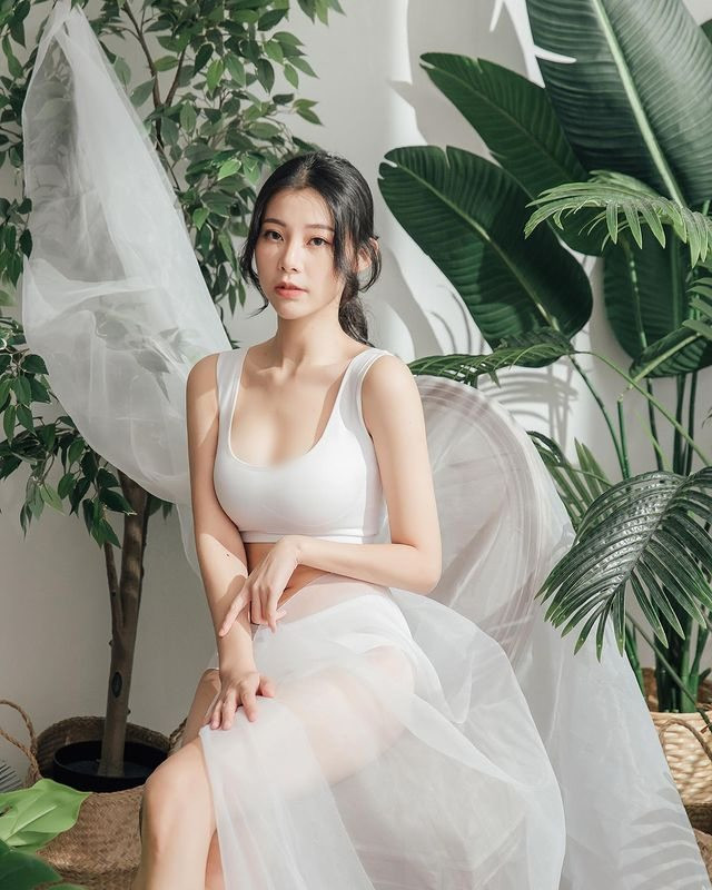 Mẫu nữ chỉ cách tập luyện để giữ dáng người chữ S cực chuẩn - Hình 2 Mau nu chi cach tap luyen de giu dang nguoi chu S cuc chuan-Hinh-2