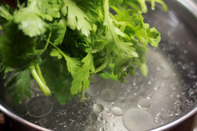 Giá trị dinh dưỡng của loại rau hoàng đế “mỹ vị cung đình” - Hình 10 Gia tri dinh duong cua loai rau hoang de “my vi cung dinh”-Hinh-10