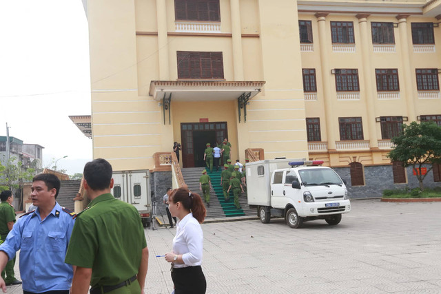 Vì sao toà hoãn xử phúc thẩm bác sĩ Hoàng Công Lương? - Hình 4 Vi sao toa hoan xu phuc tham bac si Hoang Cong Luong?-Hinh-4