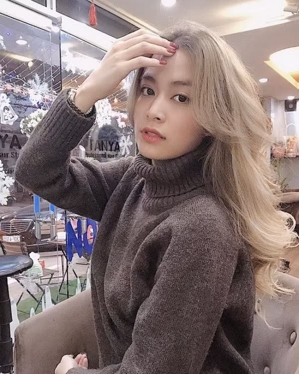 Mê mẩn với những mái tóc bạch kim hút hồn của sao Việt - Hình 9 Me man voi nhung mai toc bach kim hut hon cua sao Viet-Hinh-9