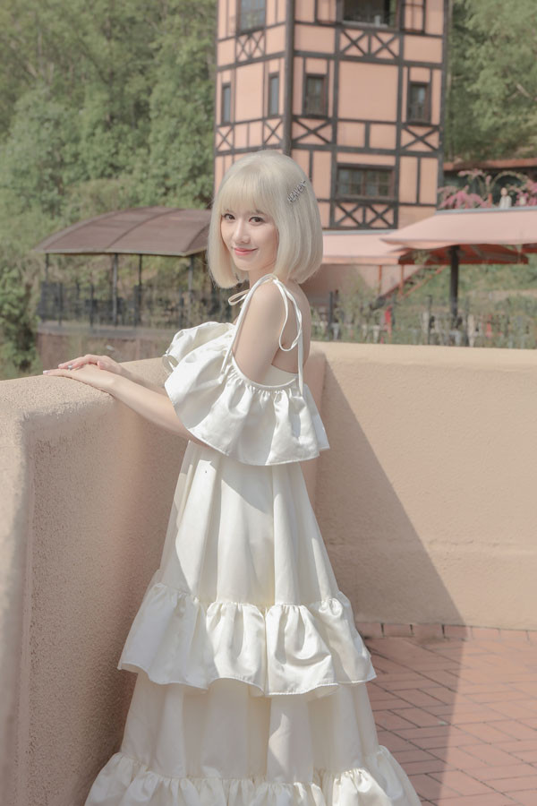 Mê mẩn với những mái tóc bạch kim hút hồn của sao Việt Me man voi nhung mai toc bach kim hut hon cua sao Viet