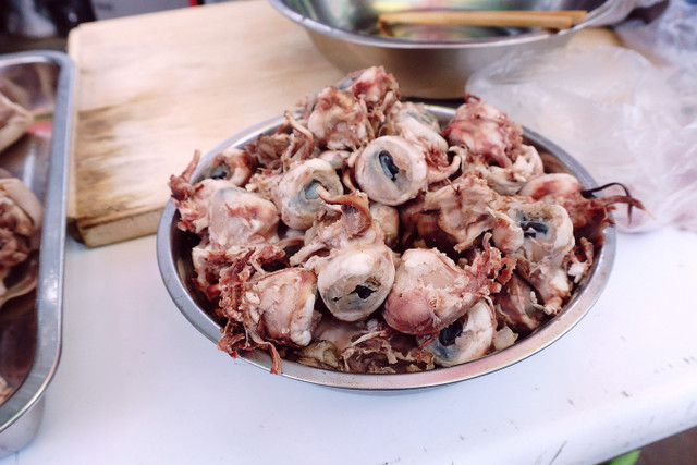 Nhau thai cừu, mắt cừu, sâu... là những ẩm thực kinh dị khủng khiếp ở Giang Tô - Hình 3 Nhau thai cuu, mat cuu, sau... la nhung am thuc kinh di khung khiep o Giang To-Hinh-3