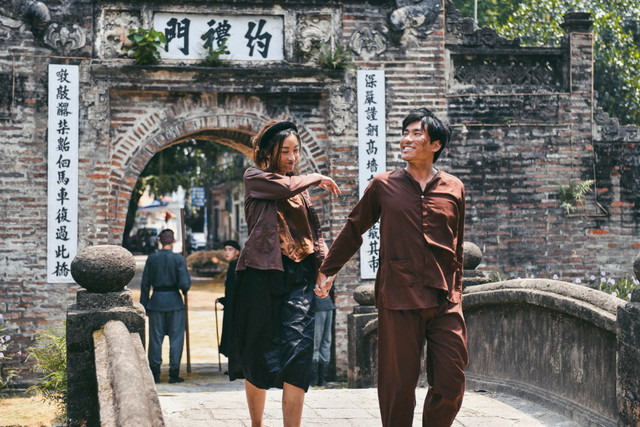 Có một 'Thị Nở' gợi cảm và sành điệu như thế này Co mot 'Thi No' goi cam va sanh dieu nhu the nay