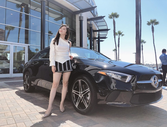 Hương Tràm lột xác với gu thời trang mới sau khi sang Mỹ du học Huong Tram lot xac voi gu thoi trang moi sau khi sang My du hoc