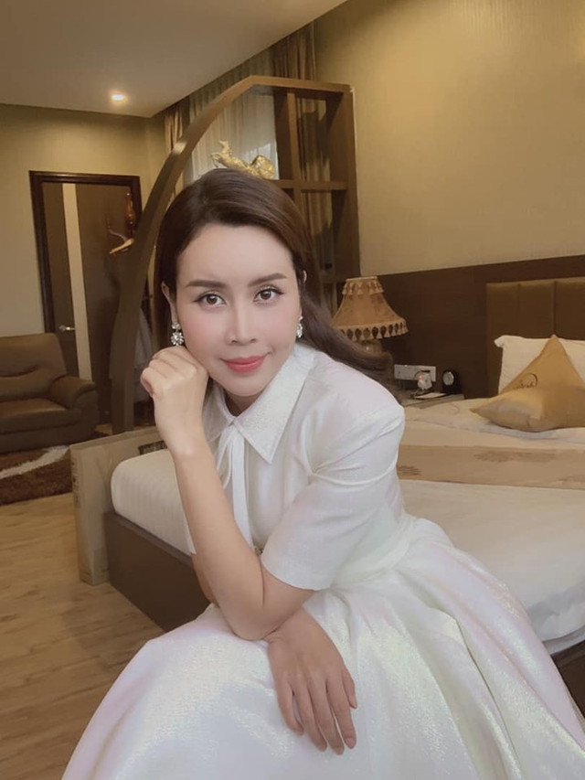 Sau khi đụng dao kéo, Lưu Hương Giang ngày càng nhuận sắc - Hình 3 Sau khi dung dao keo, Luu Huong Giang ngay cang nhuan sac-Hinh-3