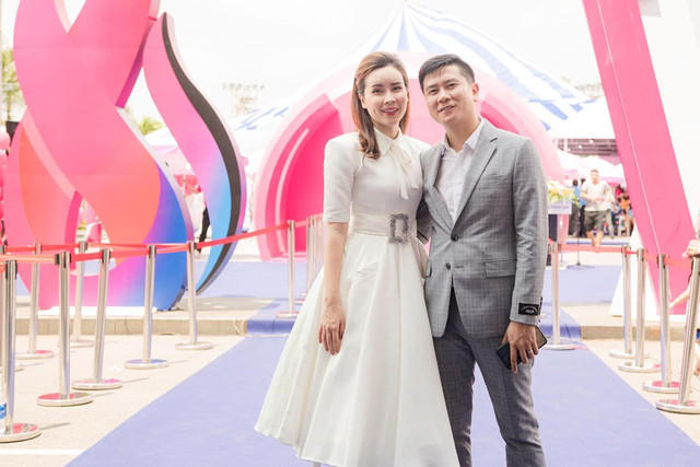 Sau khi đụng dao kéo, Lưu Hương Giang ngày càng nhuận sắc - Hình 4 Sau khi dung dao keo, Luu Huong Giang ngay cang nhuan sac-Hinh-4