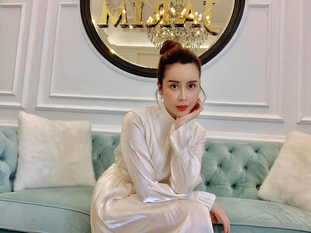 Sau khi đụng dao kéo, Lưu Hương Giang ngày càng nhuận sắc - Hình 9 Sau khi dung dao keo, Luu Huong Giang ngay cang nhuan sac-Hinh-9