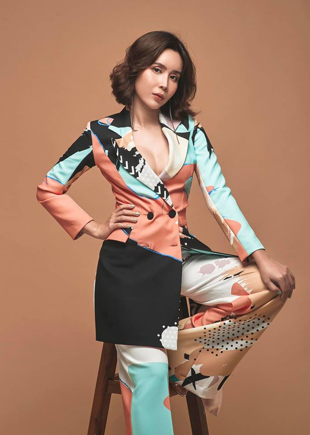 Sau khi đụng dao kéo, Lưu Hương Giang ngày càng nhuận sắc - Hình 10 Sau khi dung dao keo, Luu Huong Giang ngay cang nhuan sac-Hinh-10