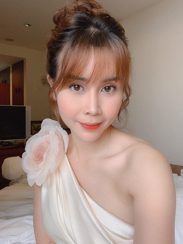 Sau khi đụng dao kéo, Lưu Hương Giang ngày càng nhuận sắc - Hình 8 Sau khi dung dao keo, Luu Huong Giang ngay cang nhuan sac-Hinh-8