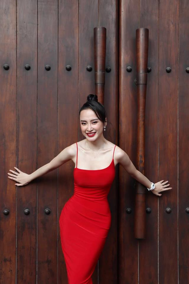Angela Phương Trinh với gu thời trang khoe vòng 3 khủng - Hình 7 Angela Phuong Trinh voi gu thoi trang khoe vong 3 khung-Hinh-7