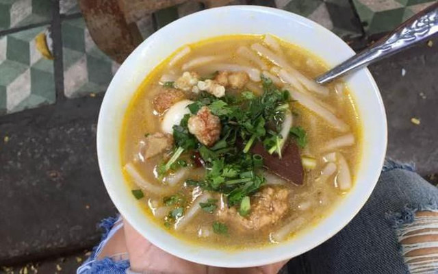 Những đặc sản đậm đà vị Huế mà du khách không thể bỏ qua - Hình 5 Nhung dac san dam da vi Hue ma du khach khong the bo qua-Hinh-5