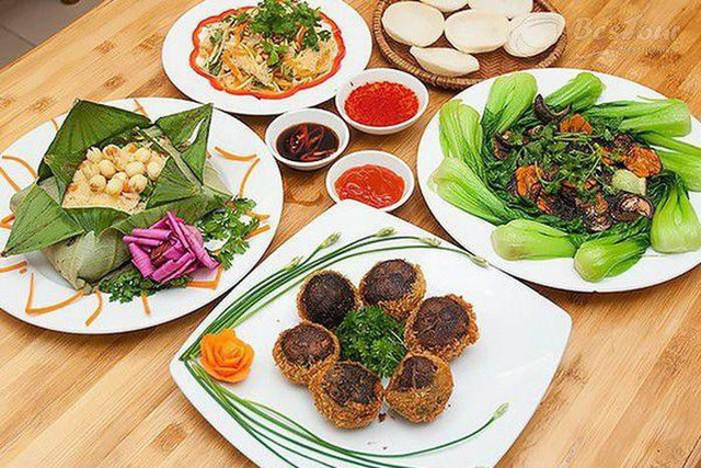 Những đặc sản đậm đà vị Huế mà du khách không thể bỏ qua - Hình 7 Nhung dac san dam da vi Hue ma du khach khong the bo qua-Hinh-7