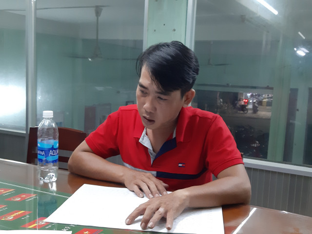 Hai nhà sát vách mâu thuẫn vì chuyện để xe máy dẫn đến án mạng Hai nha sat vach mau thuan vi chuyen de xe may dan den an mang