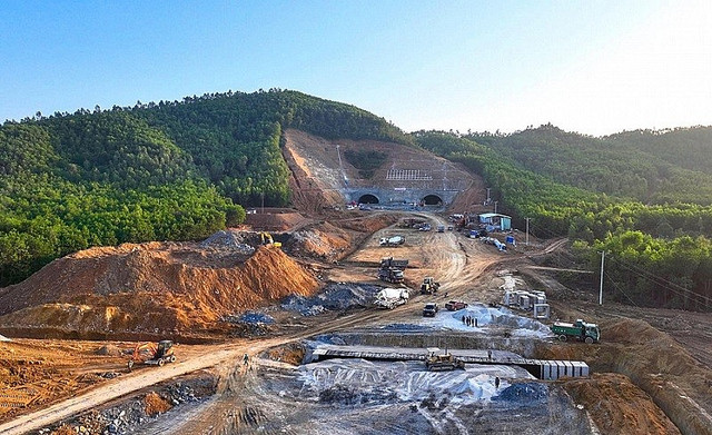 Tân Bộ trưởng Giao thông Vận tải và những hành động quyết liệt sau khi nhậm chức - Hình 5 Tan Bo truong Giao thong Van tai va nhung hanh dong quyet liet sau khi nham chuc-Hinh-5