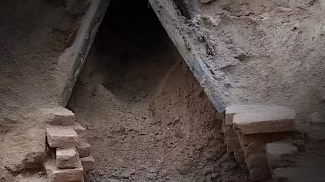 Bi an danh tinh chu nhan mo co voi kho bau day vang va hop so di dang-Hinh-10