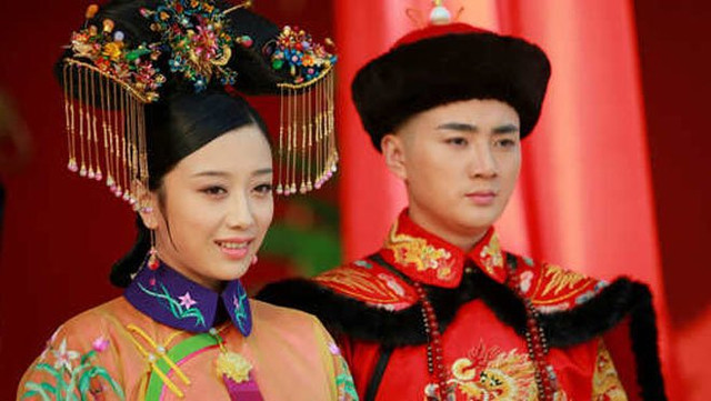 Vì sao hoàng đế Chu Hậu Chiếu có 100 quý tử nhưng không phải là con ruột - Hình 3 Vi sao hoang de Chu Hau Chieu co 100 quy tu nhung khong phai la con ruot-Hinh-3