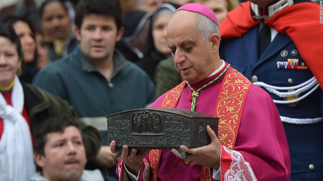 Bí ẩn thú vị về quốc gia 'tí hon' Vatican - Hình 6 Bi an thu vi ve quoc gia 'ti hon' Vatican-Hinh-6