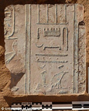 Gioi hoc gia dau dau vu 50.000 quan mat tich vao nam 524 truoc Cong nguyen-Hinh-6