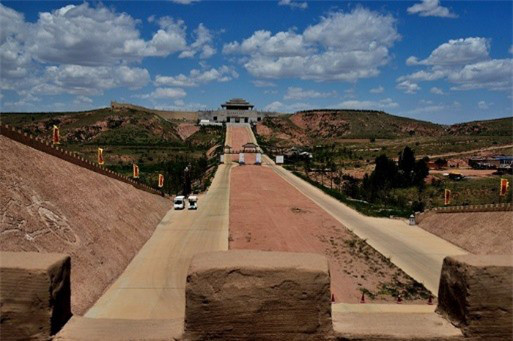 Tần Thủy Hoàng với con đường xây 2.000 năm sau không mọc cỏ - Hình 5 Tan Thuy Hoang voi con duong xay 2.000 nam sau khong moc co-Hinh-5