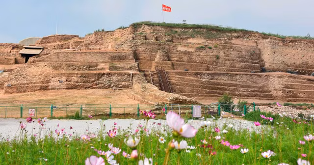 Kim tu thap khong lo Trung Quoc co lo chan dung mot vi vua-Hinh-10