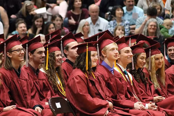 Quyen truong trong le tot nghiep o phuong Tay co y nghia gi?-Hinh-10