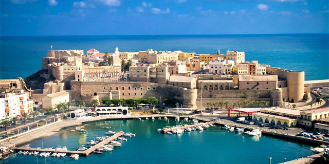 Lý giải thú vị Morocco là quốc gia đang “sống trước” thế giới 950 năm - Hình 6 Ly giai thu vi Morocco la quoc gia dang “song truoc” the gioi 950 nam-Hinh-6