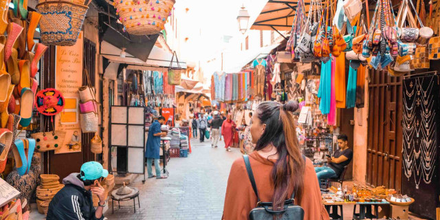 Lý giải thú vị Morocco là quốc gia đang “sống trước” thế giới 950 năm - Hình 2 Ly giai thu vi Morocco la quoc gia dang “song truoc” the gioi 950 nam-Hinh-2