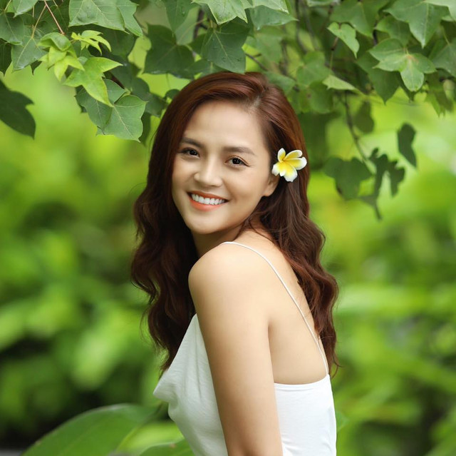 Gu thời trang cực gợi cảm của Thu Quỳnh - Hình 3 Gu thoi trang cuc goi cam cua Thu Quynh-Hinh-3