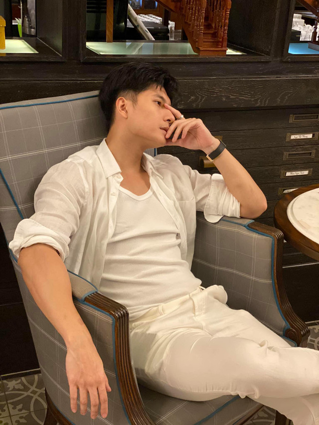 Gu thời trang nam tính của bạn trai tin đồn Lệ Quyên - Hình 4 Gu thoi trang nam tinh cua ban trai tin don Le Quyen-Hinh-4