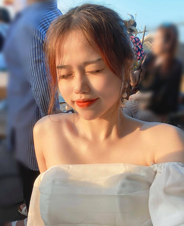 Ngắm gu thời trang sành điệu của bạn gái cũ Quang Hải - Hình 7 Ngam gu thoi trang sanh dieu cua ban gai cu Quang Hai-Hinh-7