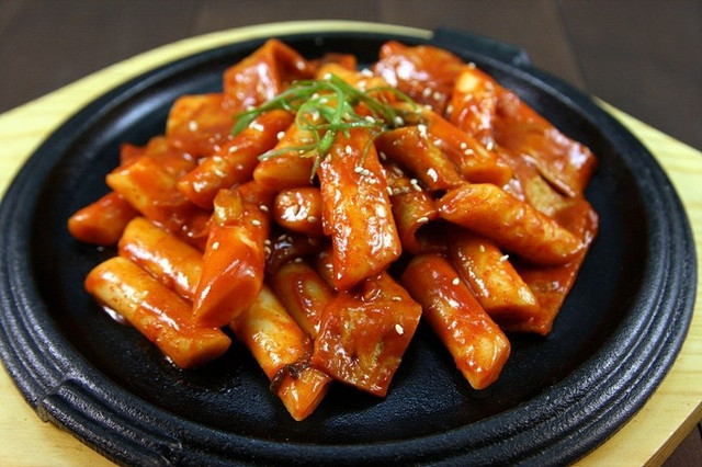 Những món ăn Hàn Quốc xuất nổi tiếng thế giới nhờ lên phim - Hình 8 Nhung mon an Han Quoc xuat noi tieng the gioi nho len phim-Hinh-8