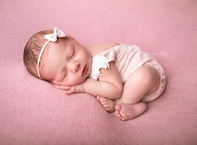 Ngắm bộ ảnh dễ thương tuyệt đỉnh của bé sơ sinh đang ngủ - Hình 4 Ngam bo anh de thuong tuyet dinh cua be so sinh dang ngu-Hinh-4