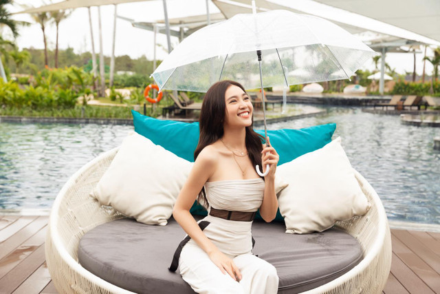 Ninh Dương Lan Ngọc diện đồ sexy khoe eo thon cực đã - Hình 9 Ninh Duong Lan Ngoc dien do sexy khoe eo thon cuc da-Hinh-9