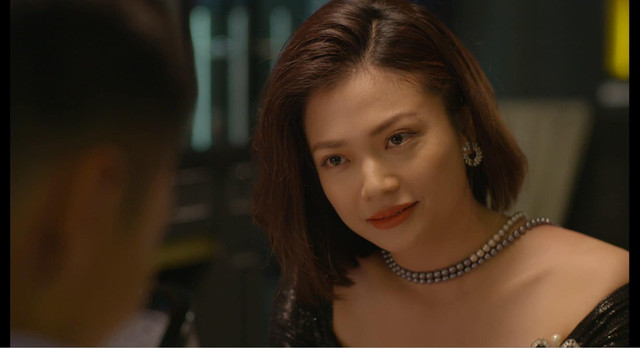 Gu thời trang gợi cảm của nữ chính “Hồ sơ cá sấu” Gu thoi trang goi cam cua nu chinh “Ho so ca sau”