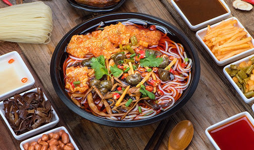 Phở ốc hút khách ở Trung Quốc được ví như 'vũ khí sinh học' có gì đặc biệt? - Hình 5 Pho oc hut khach o Trung Quoc duoc vi nhu 'vu khi sinh hoc' co gi dac biet?-Hinh-5