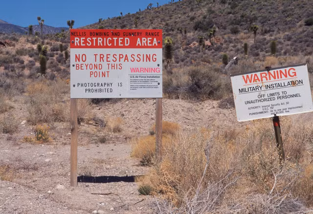 Nguoi ngoai hanh tinh thuong an nau o noi nao tren trai dat?-Hinh-4