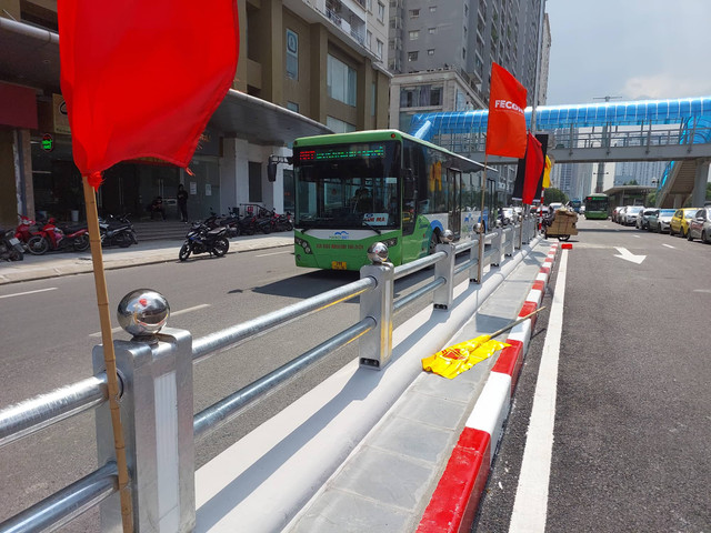 Cận cảnh hầm chui Lê Văn Lương - Khuất Duy Tiến được đầu tư hơn 700 tỷ đồng - Hình 10 Can canh ham chui Le Van Luong - Khuat Duy Tien duoc dau tu hon 700 ty dong-Hinh-10