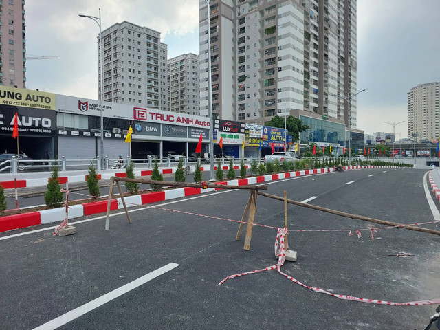 Cận cảnh hầm chui Lê Văn Lương - Khuất Duy Tiến được đầu tư hơn 700 tỷ đồng - Hình 3 Can canh ham chui Le Van Luong - Khuat Duy Tien duoc dau tu hon 700 ty dong-Hinh-3