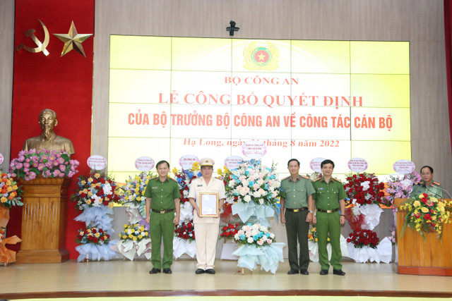 Đại tá Đinh Văn Nơi nói gì khi làm Giám đốc Công an Quảng Ninh? - Hình 3 Dai ta Dinh Van Noi noi gi khi lam Giam doc Cong an Quang Ninh?-Hinh-3